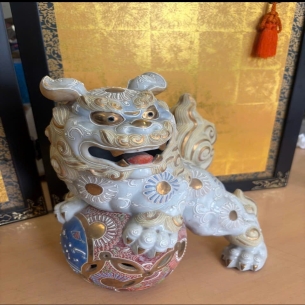 KỲ LÂN GỐM KUTANI NHẬT BẢN – BIỂU TƯỢNG CỦA CÁT TƯỜNG VÀ THỊNH VƯỢNG