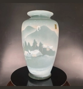 Bình hoa Nhật Bản phong cách hiện đại