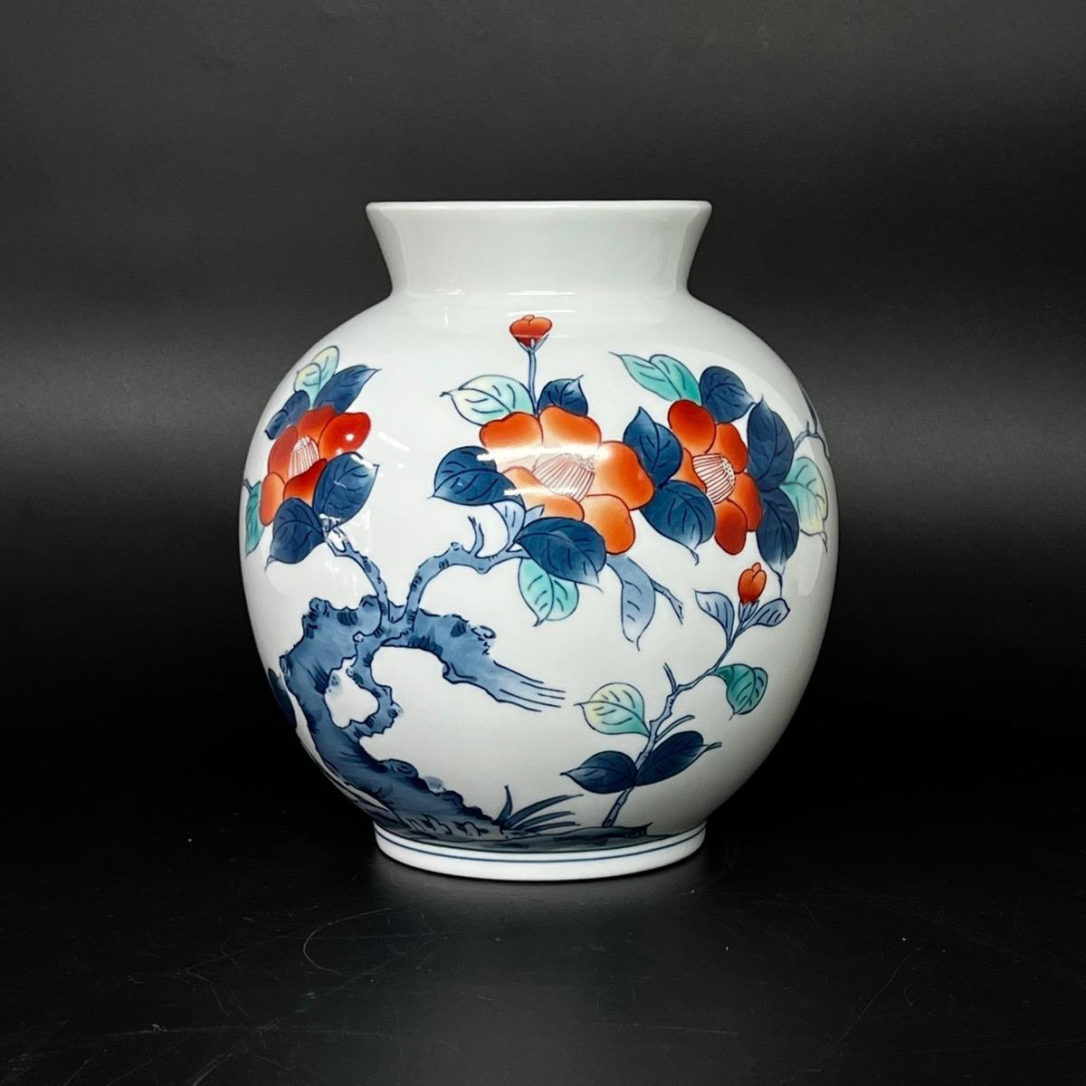 Bình hoa Imari họa tiết hoa trà