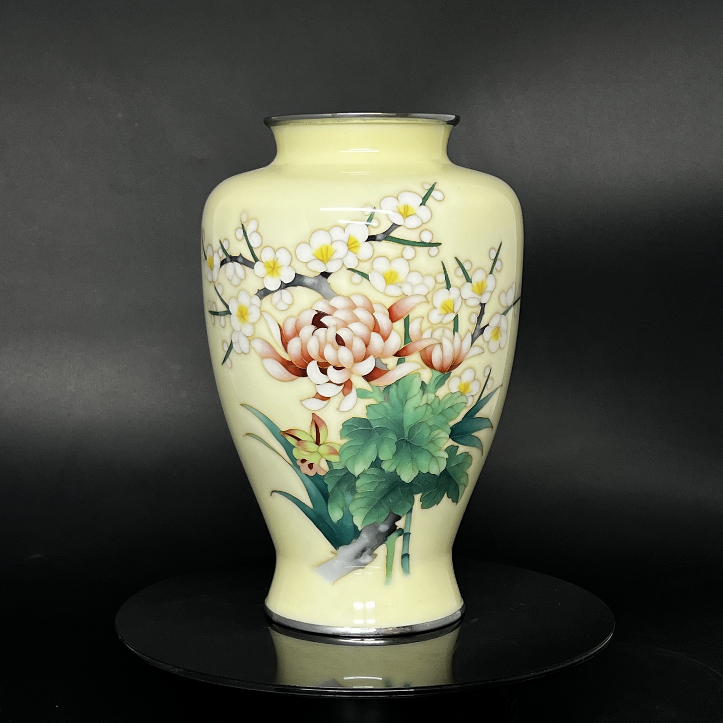 Bình hoa Cloisonne Shippo hoa cúc đại đoá