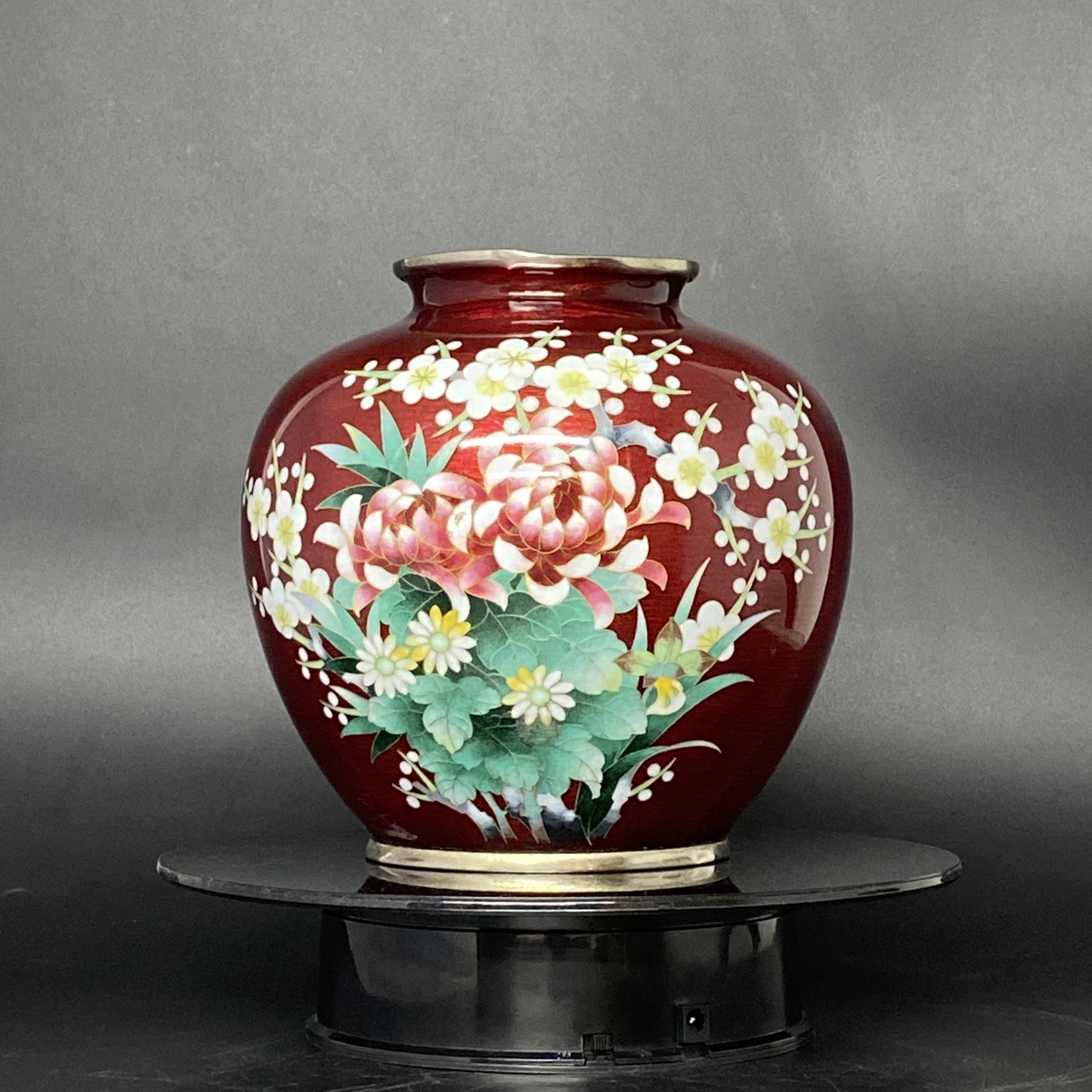 Bình hoa Cloisonne Shippo đỏ đô hoa cúc mai