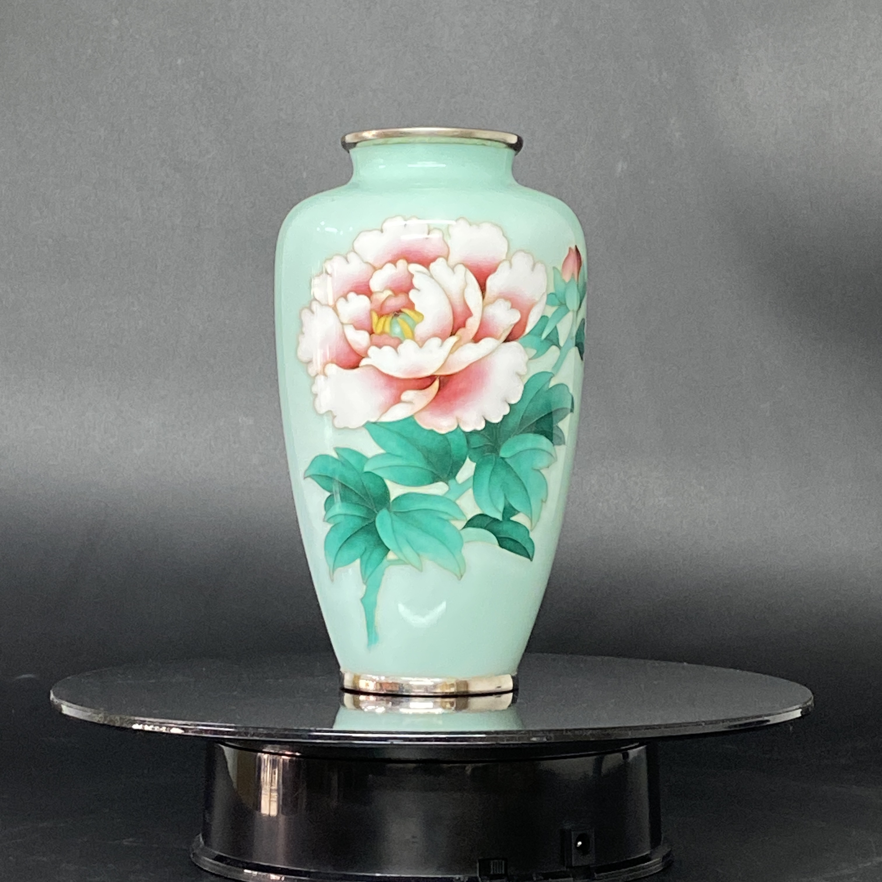 Bình hoa Cloisonne Shippo xanh ngọc bích hoa mẫu đơn
