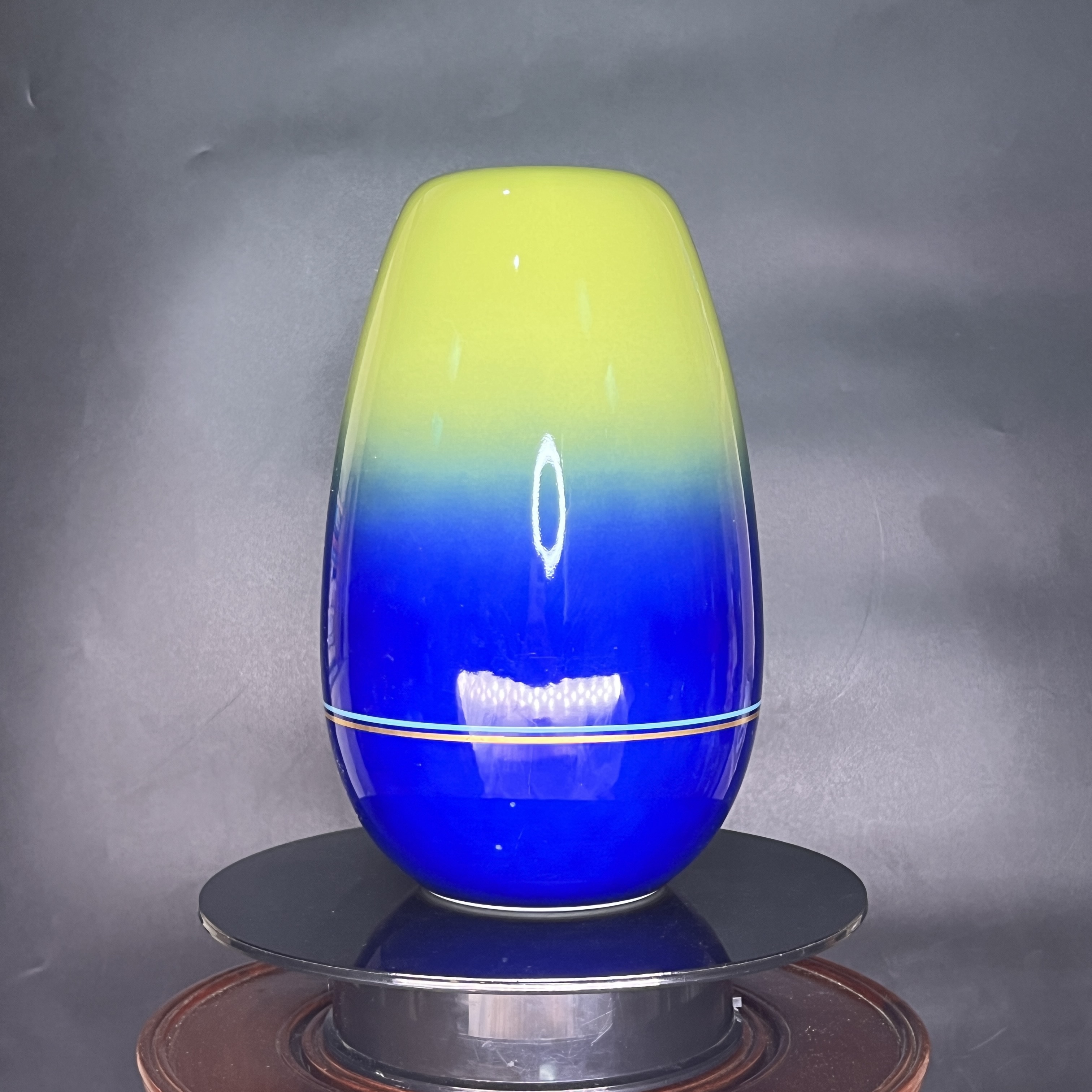 Bình hoa Koransha Nhật Bản màu xanh ombre