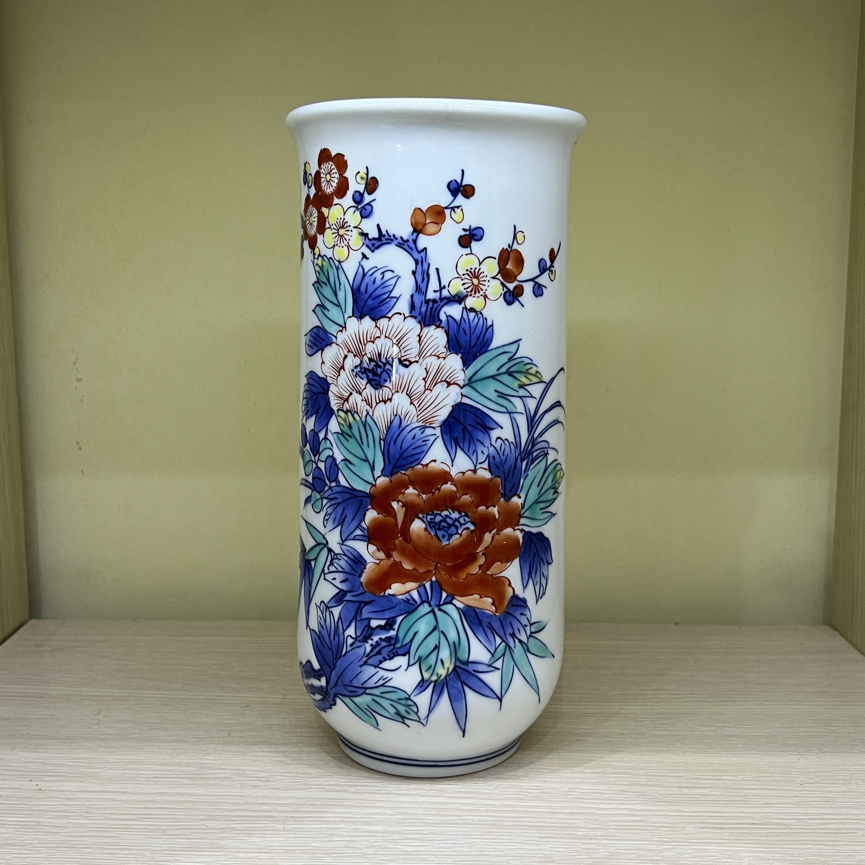 Bình hoa Imari xưa hoa mẫu đơn Nhật bản