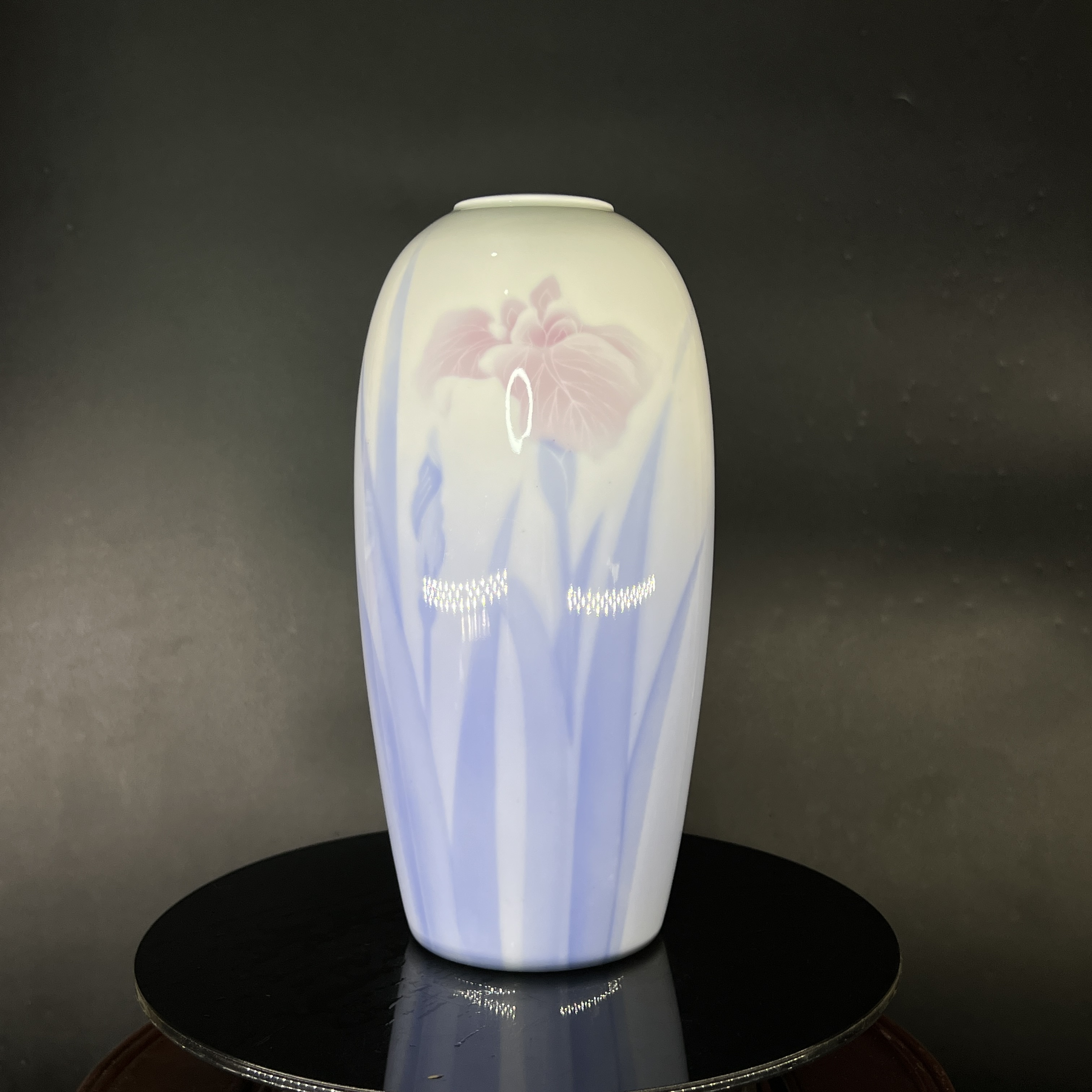 Bình sứ Fukagawa Nhật bản vẽ hoa Iris