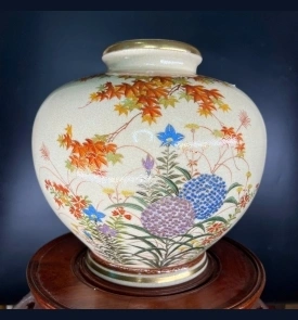 Set bình hoa Satsuma nhỏ và gạt tàn thuốc