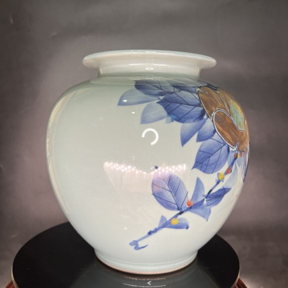 Bình hoa Imari cổ điển phong cách tối giản