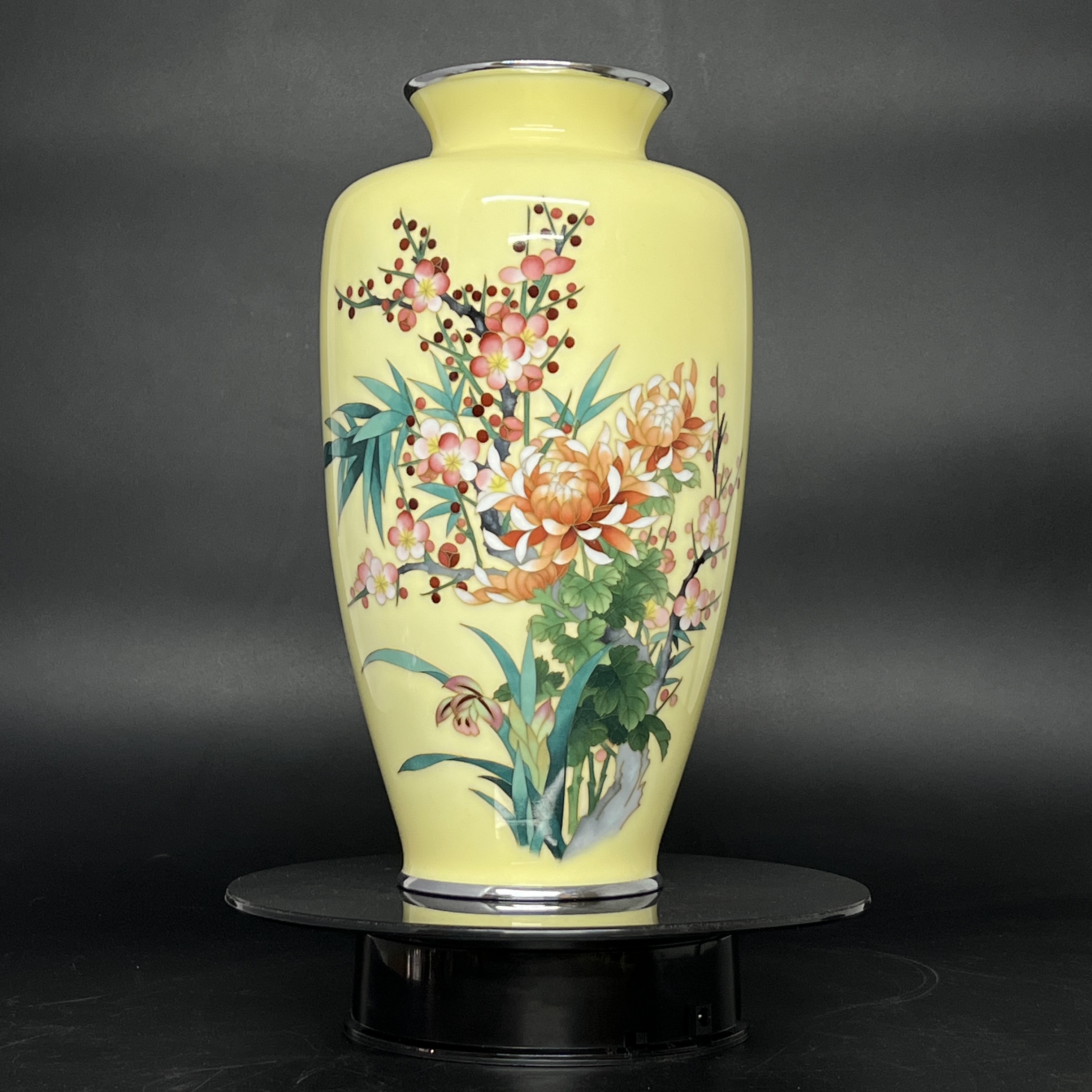 Bình hoa Cloisonne Shippo vàng hoa cúc đại đoá